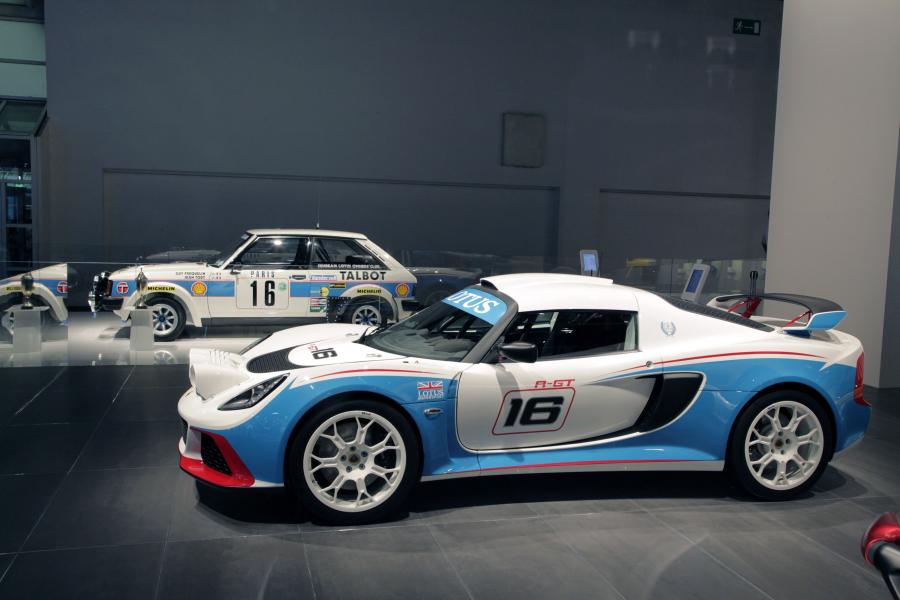  Lotus Exige R-GT 2011 года  (фото 12 из 24)